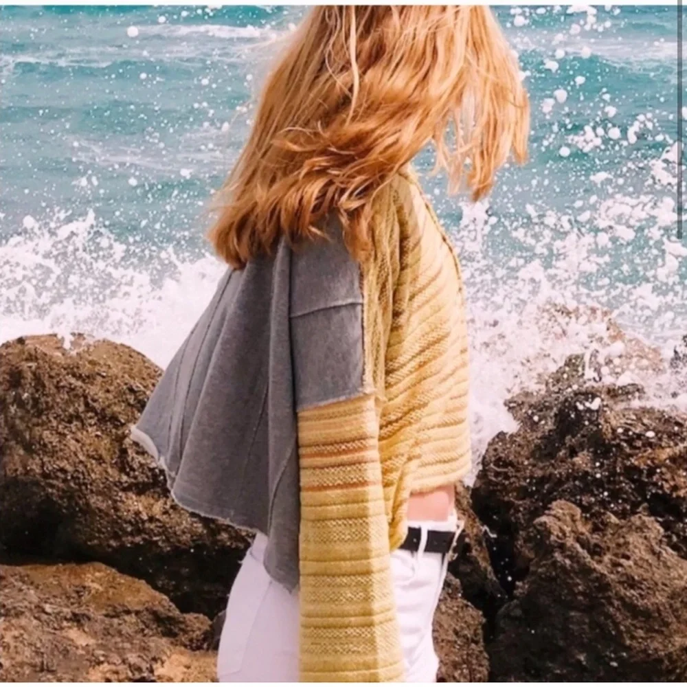 Free People Catalina Pullover. Size Small. - Picture 2 of 4